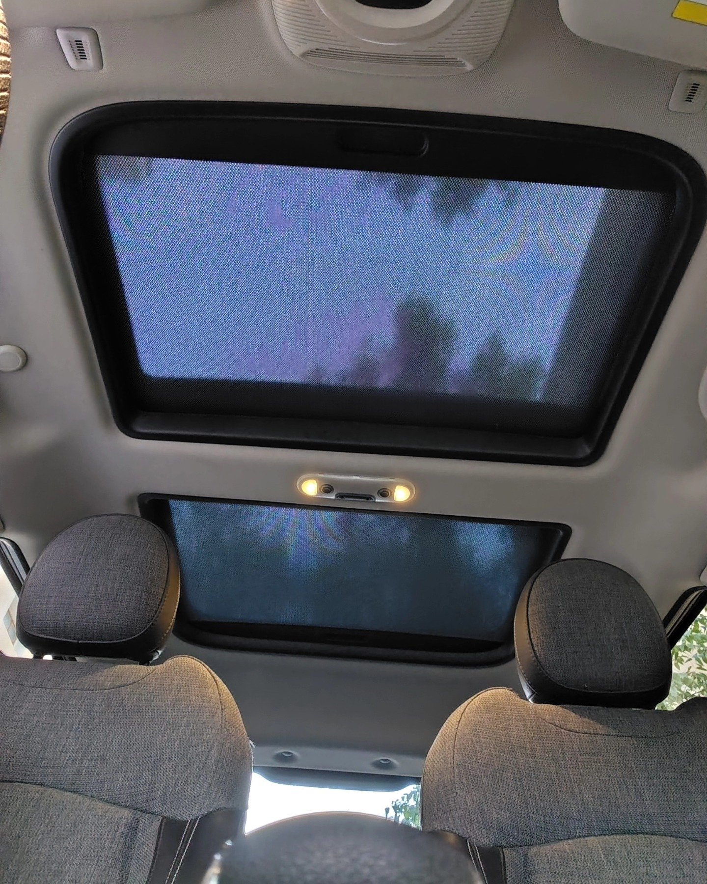 Mini Cooper 7 Réserver Mini Cooper en location voiture à Sétif