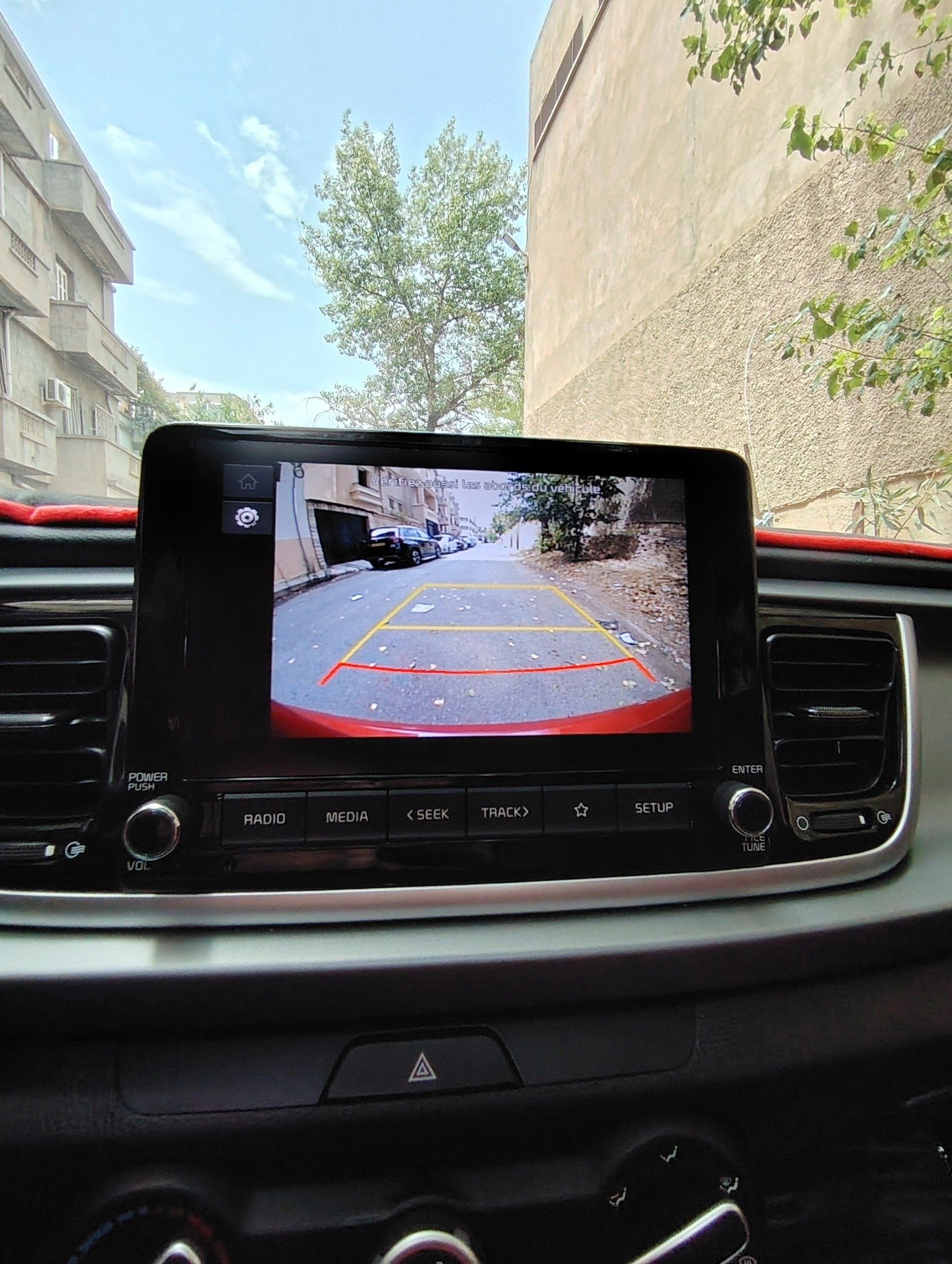 Kia Rio 8 Réservez la Kia Rio en location de voiture à Sétif