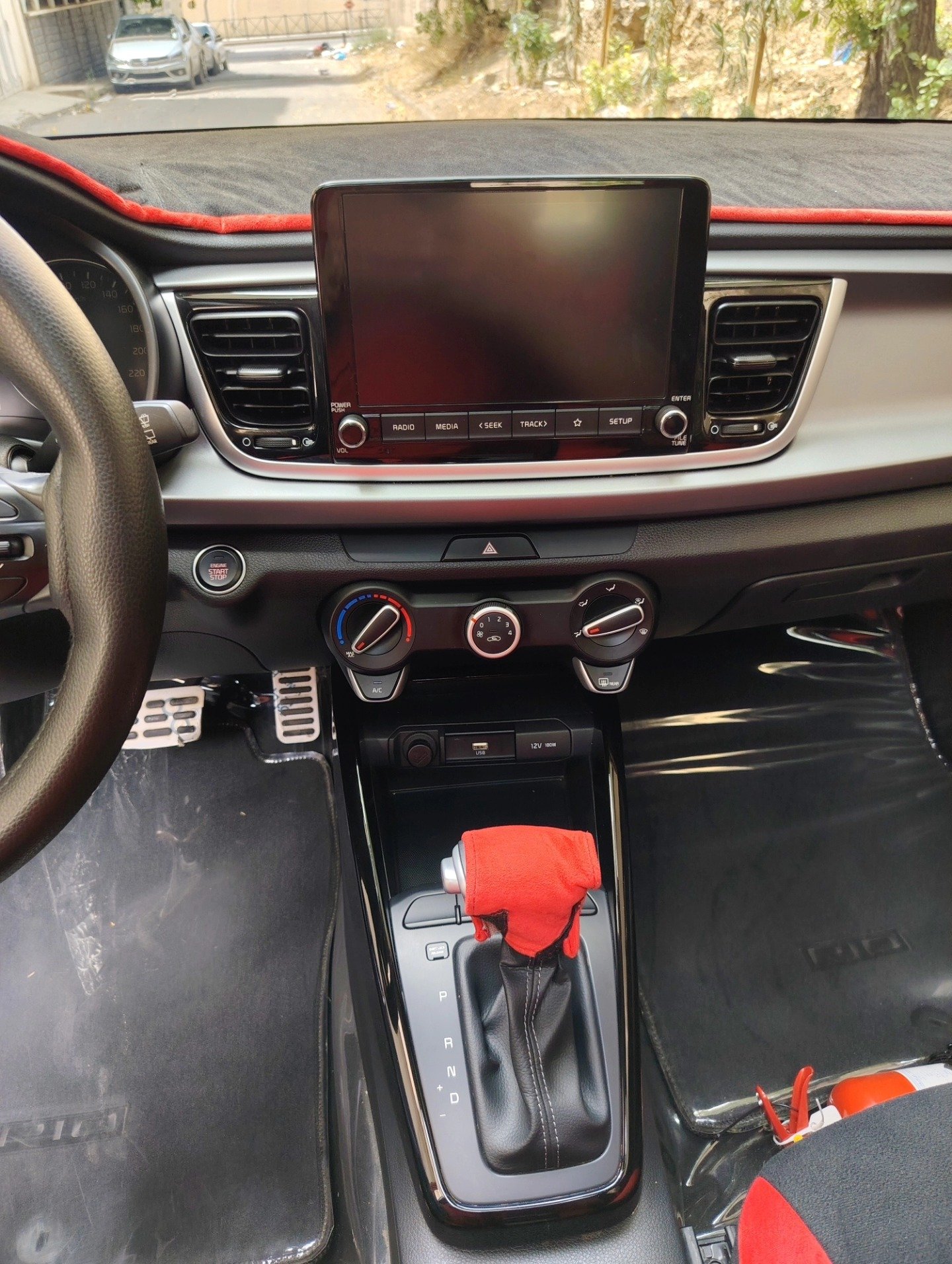 Kia Rio 10 Location voiture Sétif Kia Rio idéale pour la ville