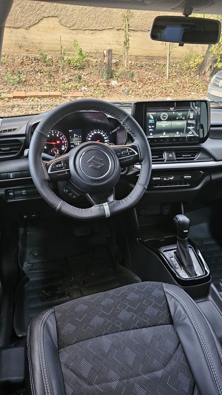 Suzuki Swift 2025 6 Location de voiture Sétif Suzuki Swift 2025 récente et économique