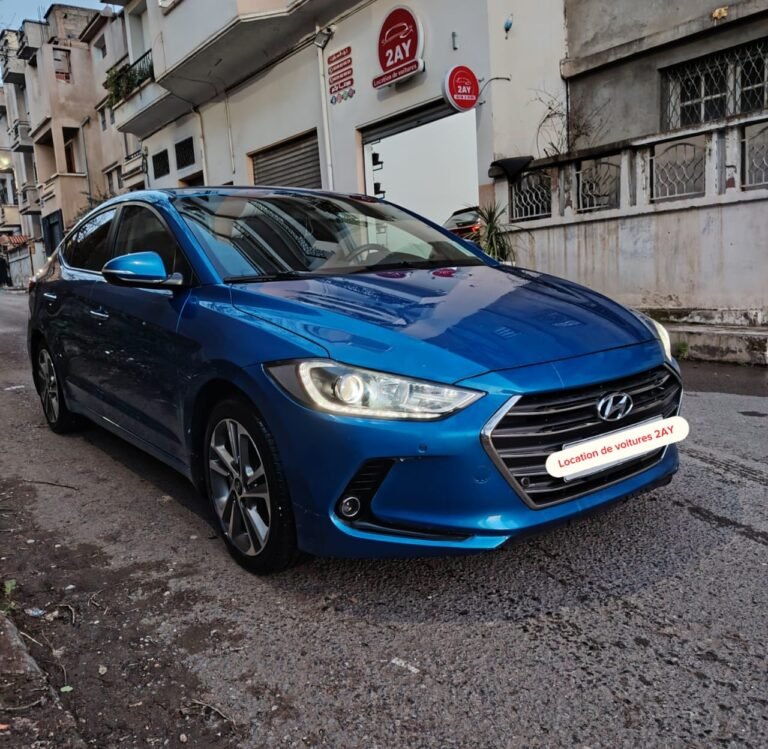 Voiture Hyundai Elantra proposée en location voitures à Sétif