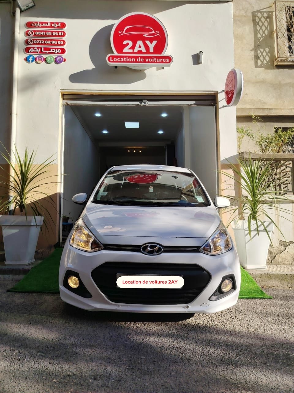 Hyundai Grand i10 1 Hyundai Grand i10 en location de voiture à Sétif chez 2AY Location De Voitures