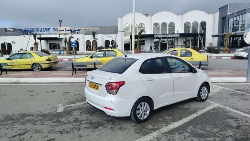 Hyundai Grand i10 blanche location voiture Sétif aéroport – 2AY Location De Voitures